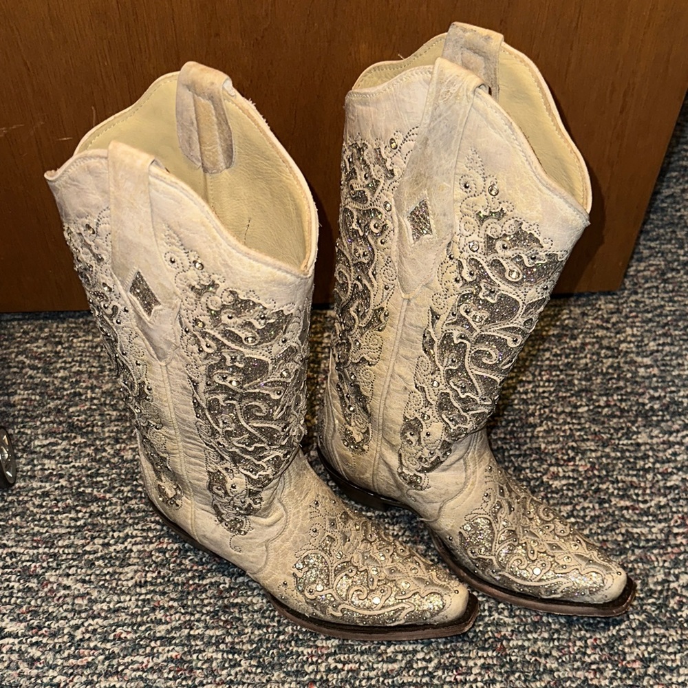 Embellished Cream Western Boots